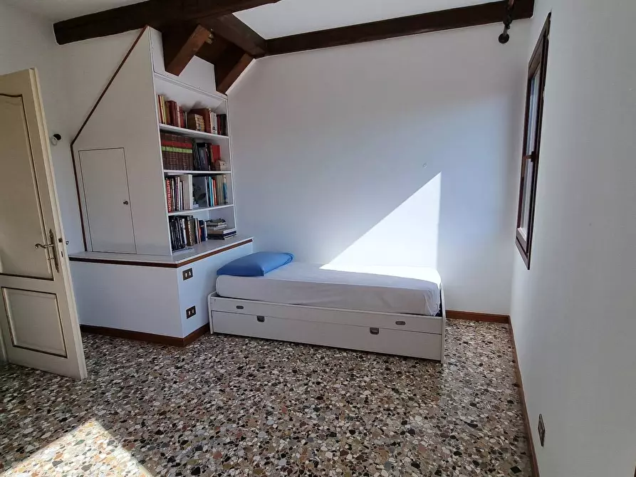 Immagine 23 di Appartamento in vendita  a Venezia
