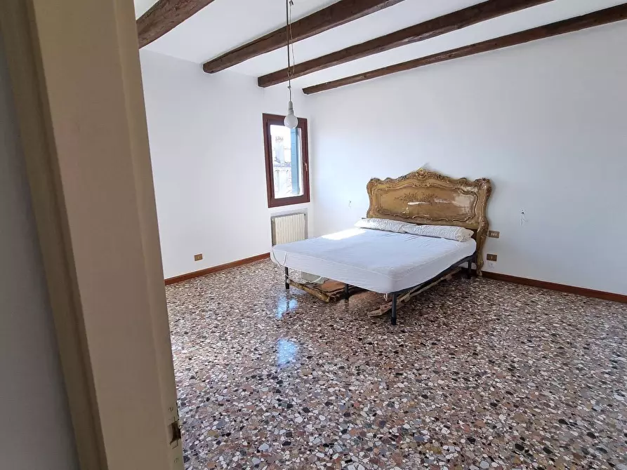 Immagine 28 di Appartamento in vendita  a Venezia