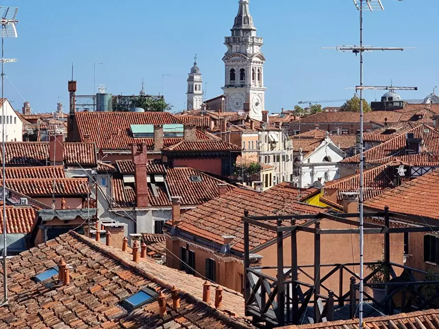 Immagine 44 di Appartamento in vendita  a Venezia