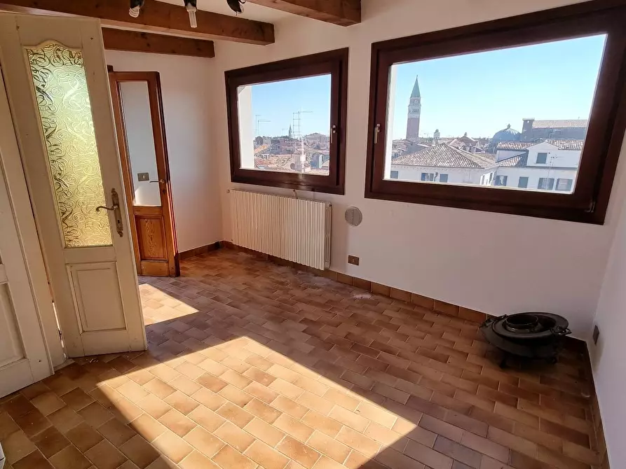 Immagine 18 di Appartamento in vendita  a Venezia