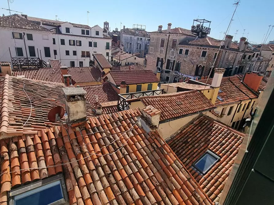 Immagine 60 di Appartamento in vendita  a Venezia