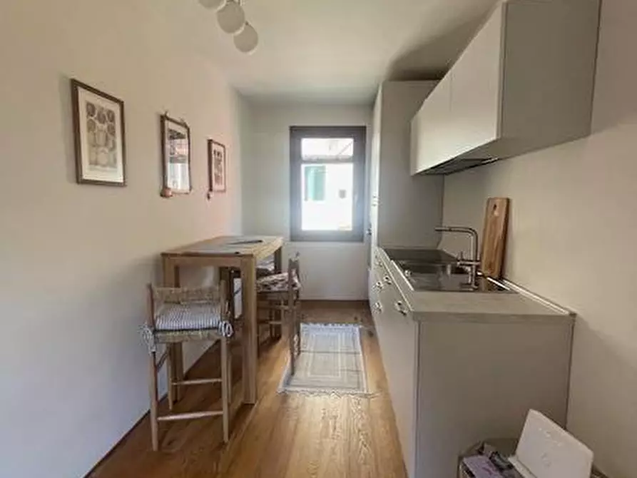 Immagine 17 di Appartamento in vendita  in arsenale a Venezia