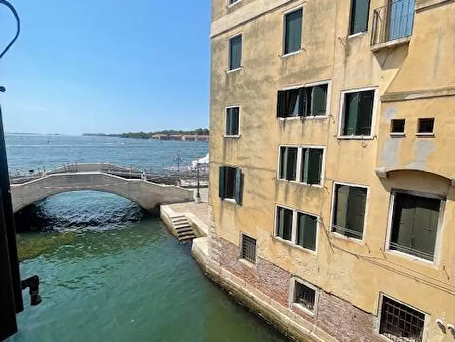 Immagine 19 di Appartamento in vendita  in arsenale a Venezia