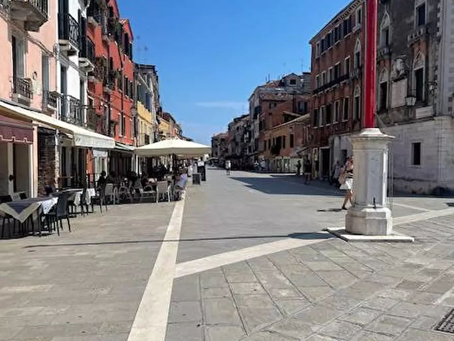 Immagine 22 di Appartamento in vendita  in arsenale a Venezia