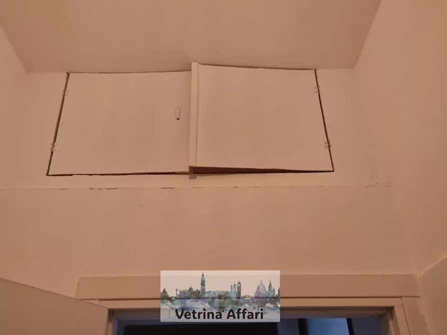 Immagine 25 di Appartamento in vendita  in ragusei a Venezia