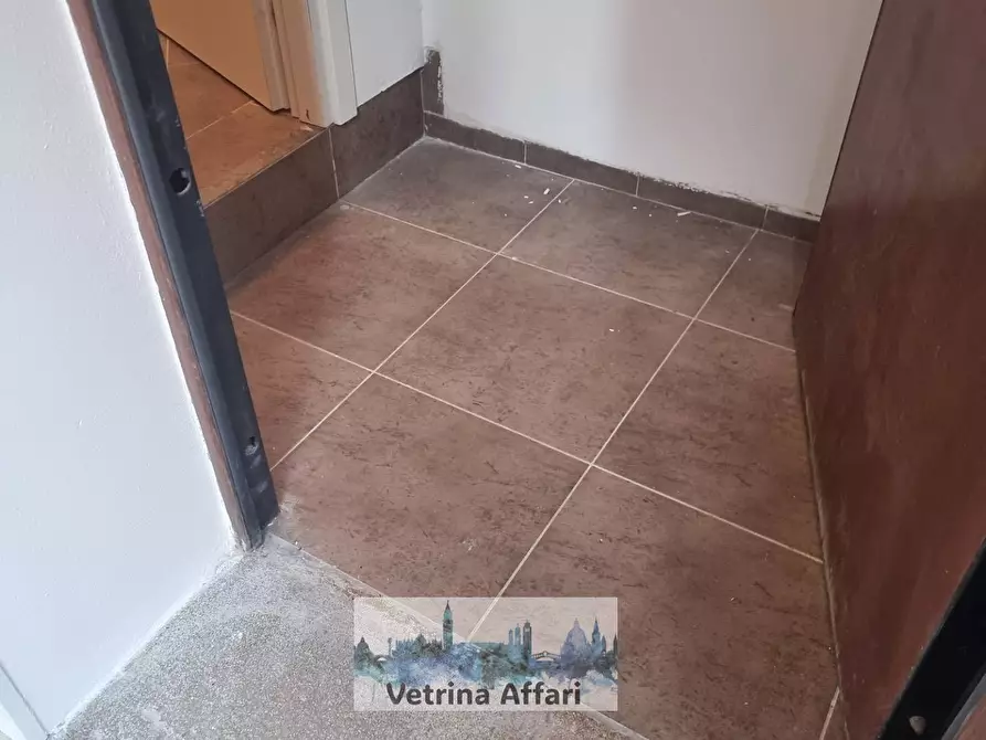 Immagine 28 di Appartamento in vendita  in ragusei a Venezia