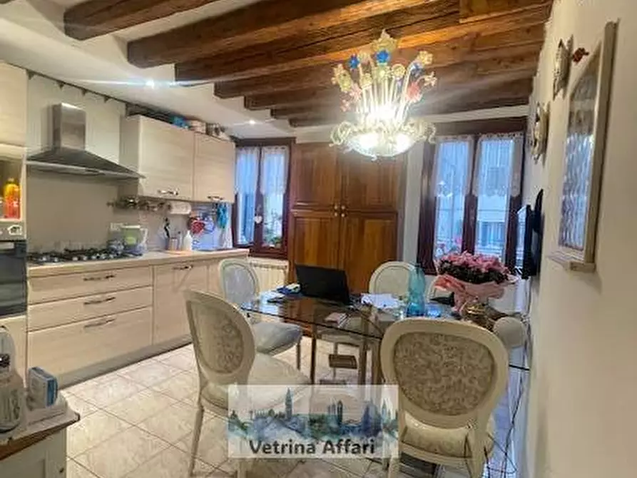 Immagine 13 di Appartamento in vendita  in campo widmann a Venezia