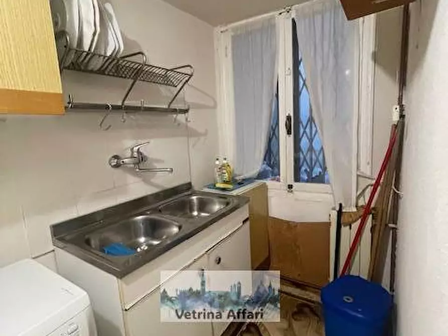 Immagine 4 di Appartamento in vendita  in san polo 1800 a Venezia