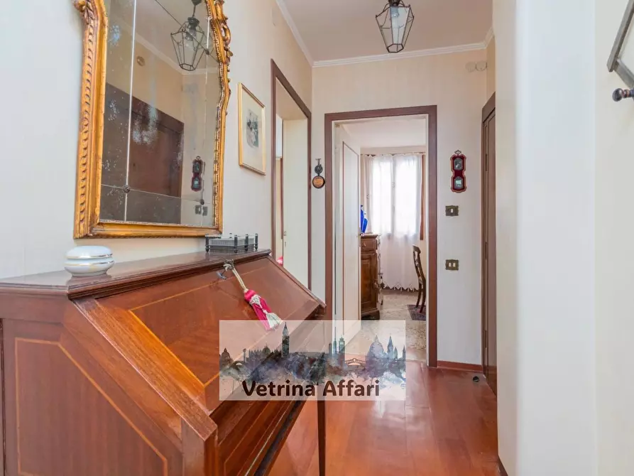 Immagine 3 di Appartamento in vendita  in san marco a Venezia