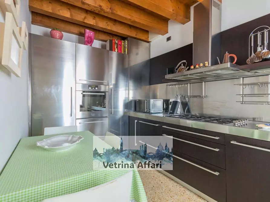 Immagine 4 di Appartamento in vendita  in Campo   Madonna Dell'orto a Venezia