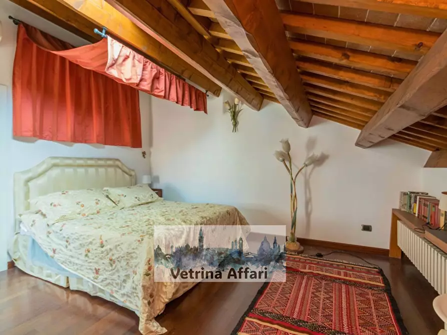 Immagine 22 di Appartamento in vendita  in Campo   Madonna Dell'orto a Venezia