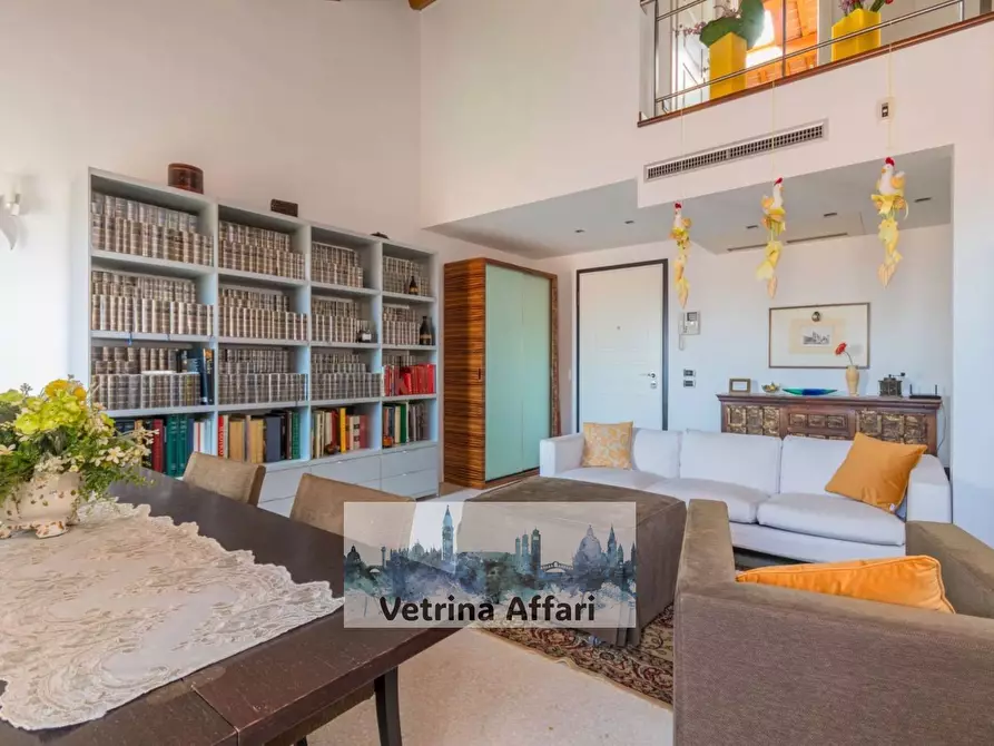 Immagine 21 di Appartamento in vendita  in Campo   Madonna Dell'orto a Venezia