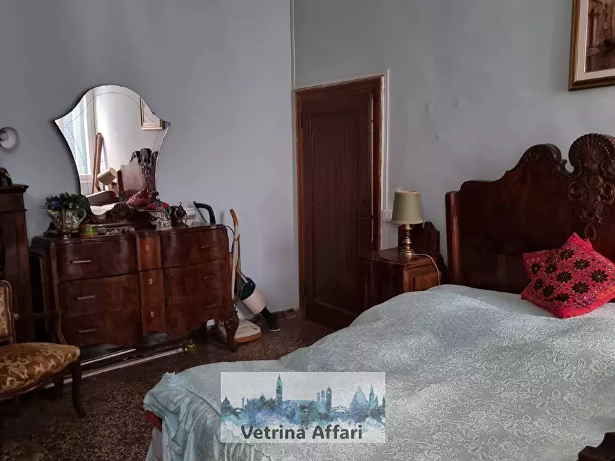 Immagine 4 di Appartamento in vendita  in dorsoduro a Venezia