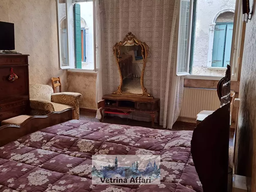 Immagine 8 di Appartamento in vendita  in dorsoduro a Venezia