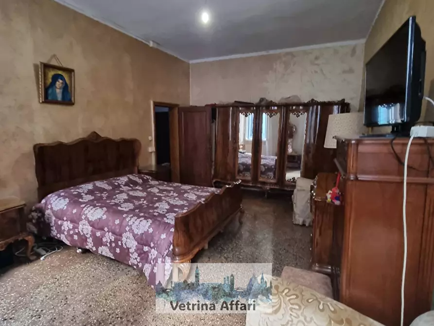 Immagine 9 di Appartamento in vendita  in dorsoduro a Venezia