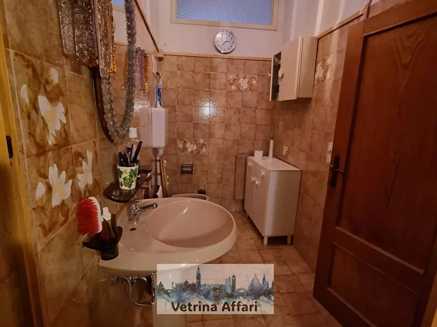 Immagine 25 di Appartamento in vendita  in dorsoduro a Venezia