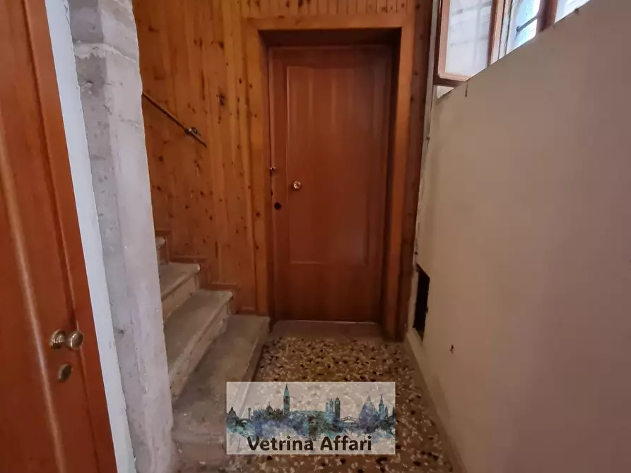 Immagine 29 di Appartamento in vendita  in dorsoduro a Venezia