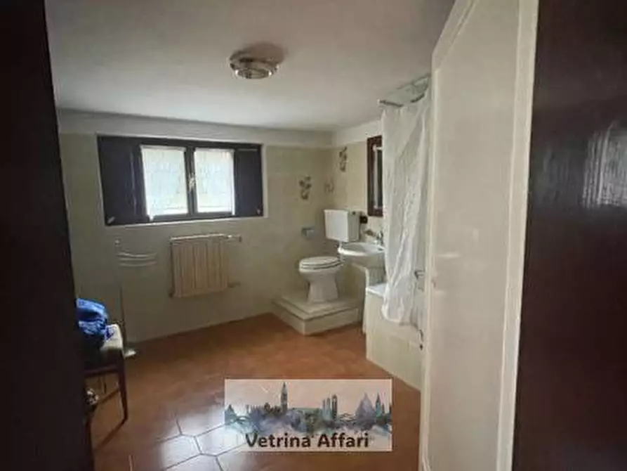 Immagine 10 di Appartamento in vendita  in sandro gallo 40 a Venezia