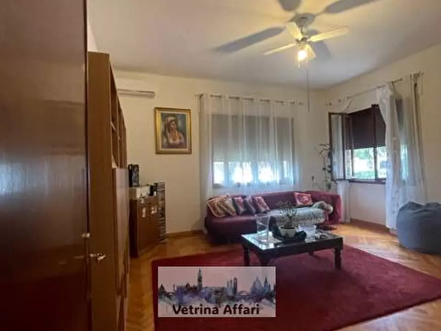 Immagine 17 di Appartamento in vendita  in sandro gallo 40 a Venezia