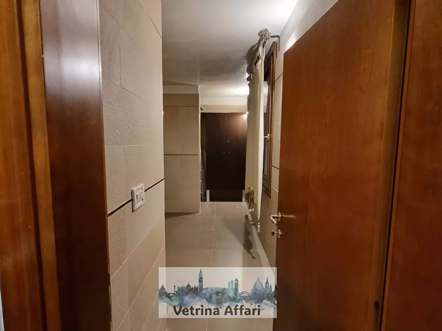 Immagine 7 di Appartamento in vendita  in castello a Venezia