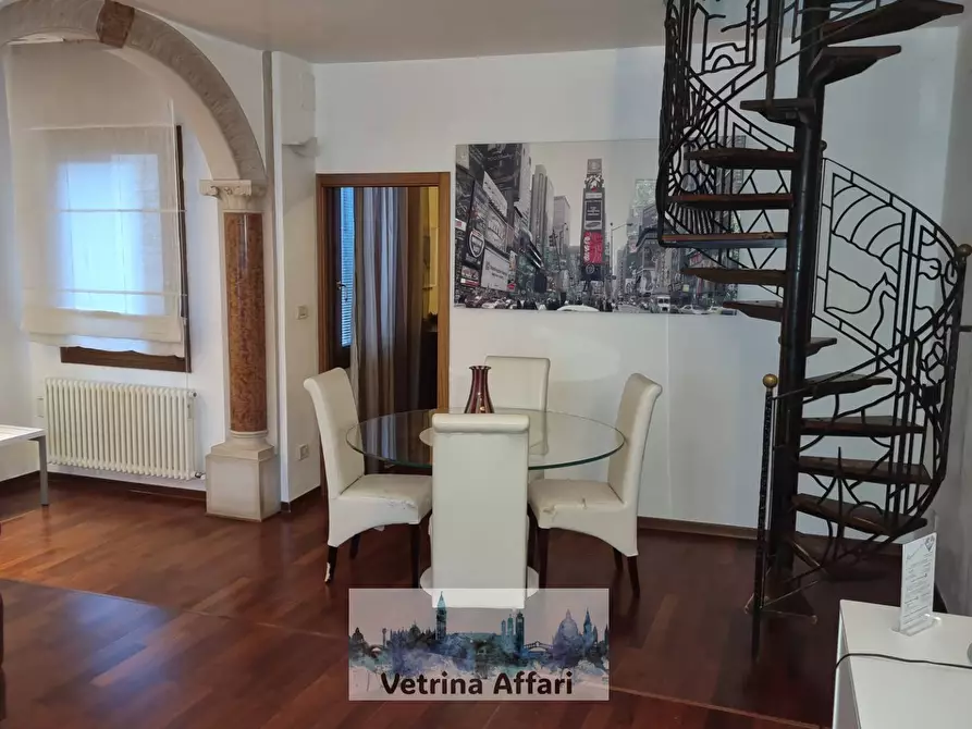 Immagine 18 di Appartamento in vendita  in castello a Venezia