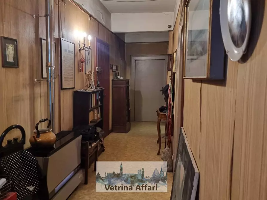Immagine 11 di Appartamento in vendita  in campo san cassiano a Venezia