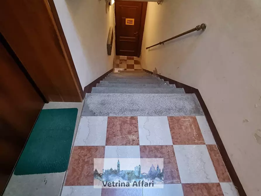 Immagine 26 di Appartamento in vendita  in campo san cassiano a Venezia