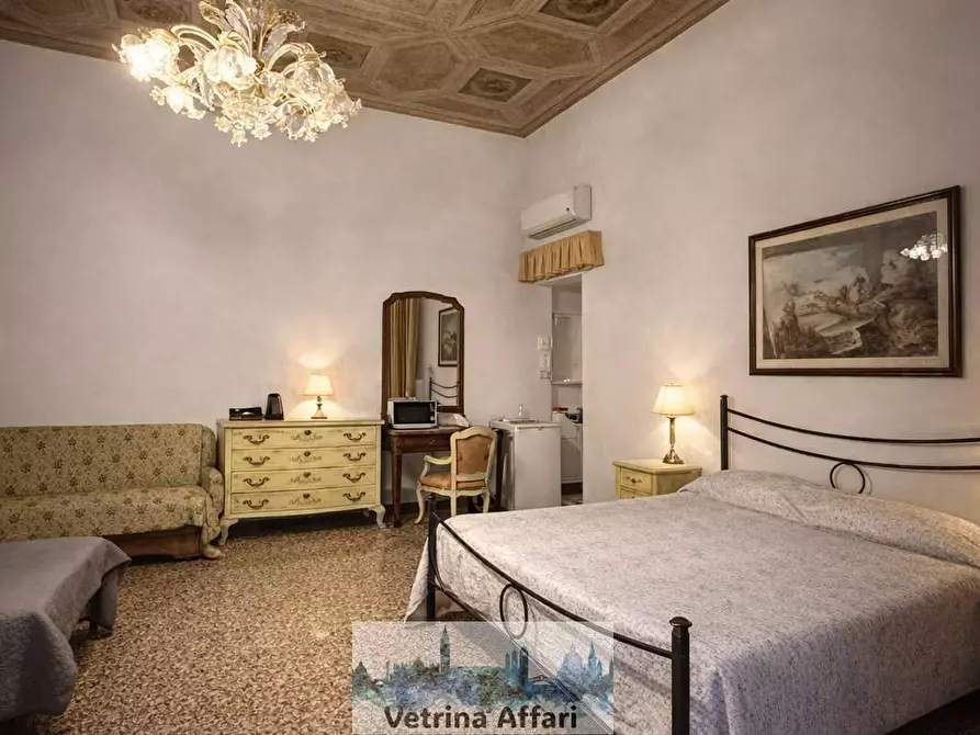 Immagine 1 di Appartamento in vendita  in san giovanni gristostomo a Venezia