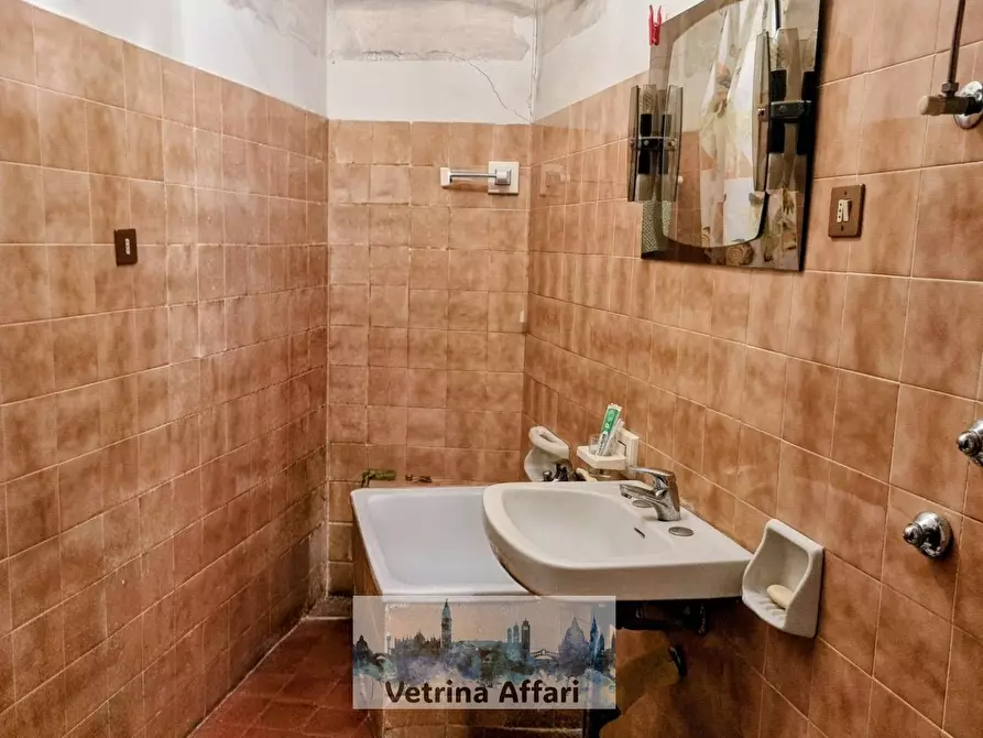 Immagine 14 di Appartamento in vendita  in campo san giacomo a Venezia