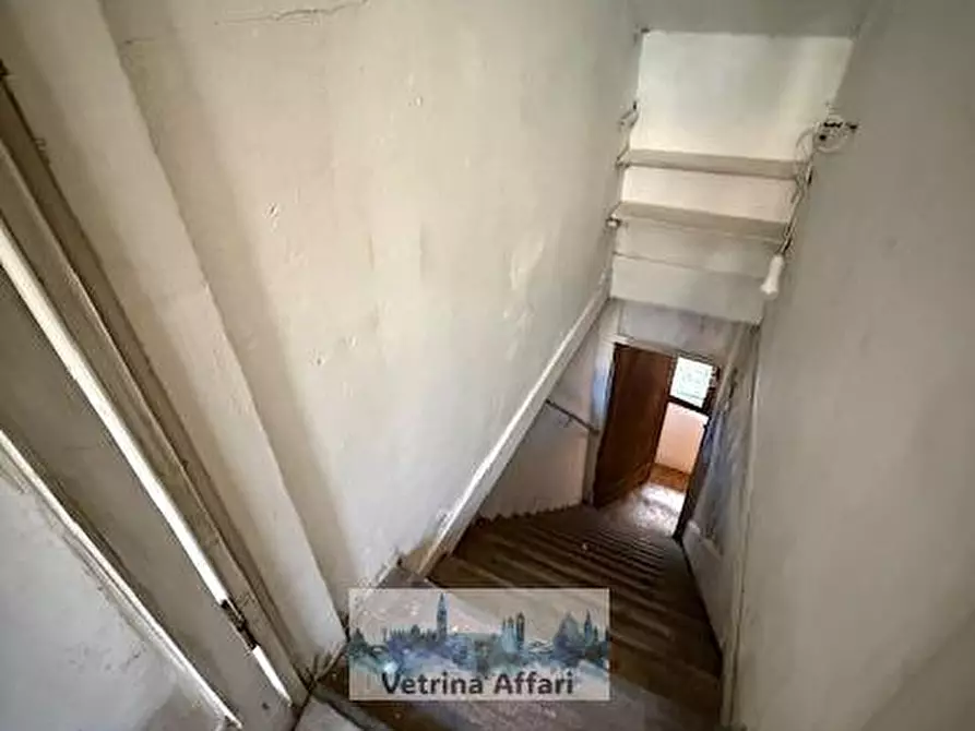 Immagine 10 di Appartamento in vendita  in calle del paradiso a Venezia