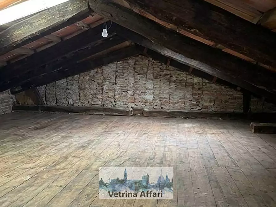 Immagine 14 di Appartamento in vendita  in calle del paradiso a Venezia