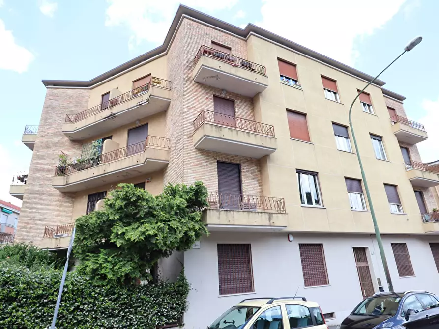 Immagine 1 di Appartamento in affitto  in Via Lomellina 49 a Torino