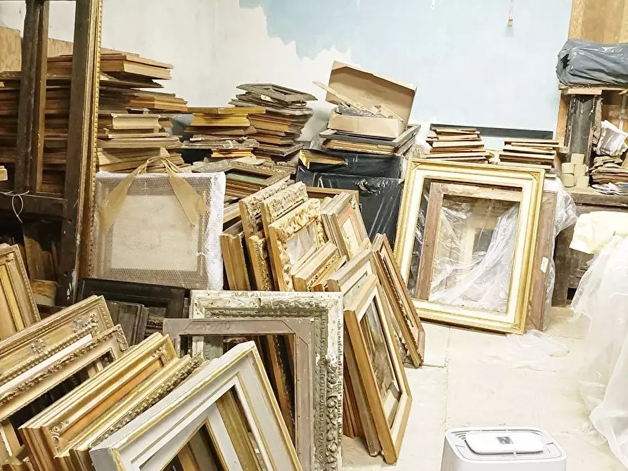 Immagine 13 di Negozio in vendita  in Via Elia Lombardini 12 a Milano