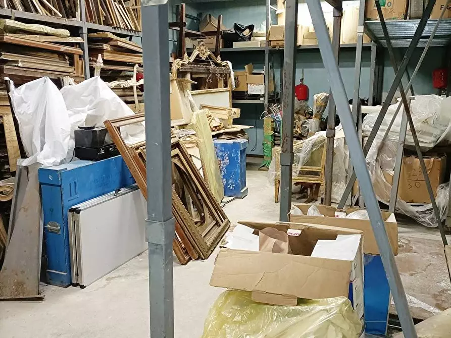 Immagine 16 di Negozio in vendita  in Via Elia Lombardini 12 a Milano