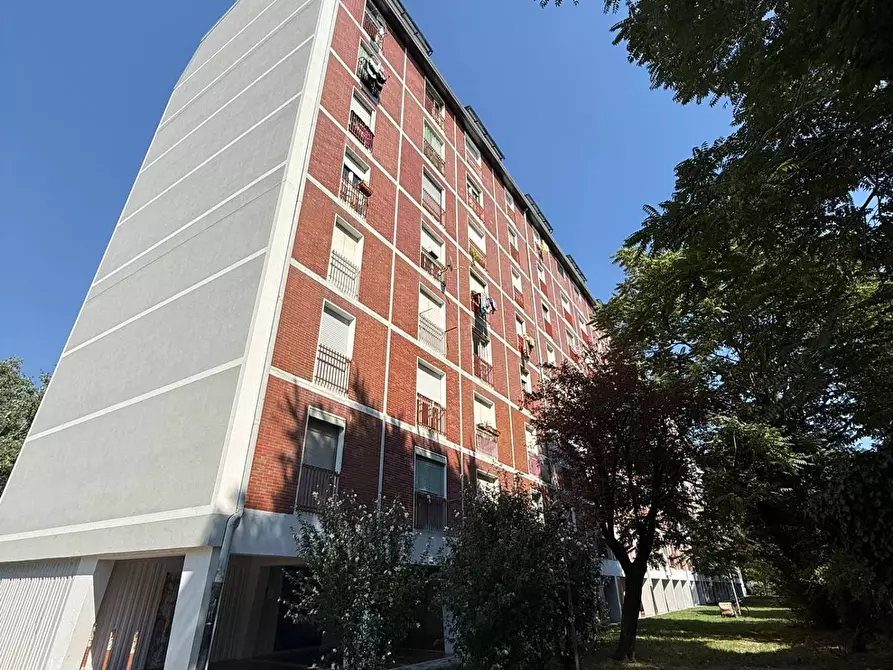 Immagine 24 di Appartamento in vendita  in Via Enrico De Nicola 4 a Milano