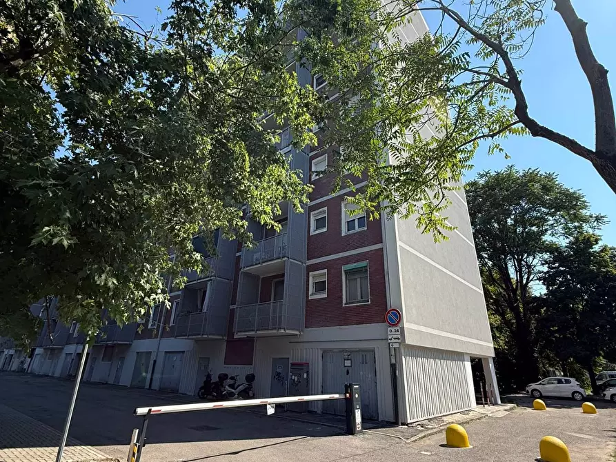 Immagine 28 di Appartamento in vendita  in Via Enrico De Nicola 4 a Milano