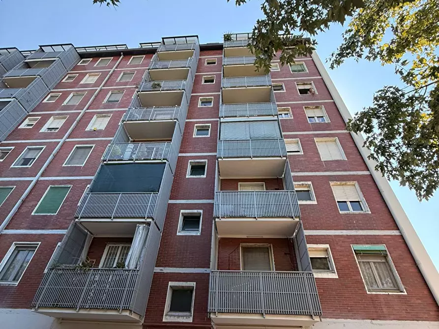 Immagine 42 di Appartamento in vendita  in Via Enrico De Nicola 4 a Milano