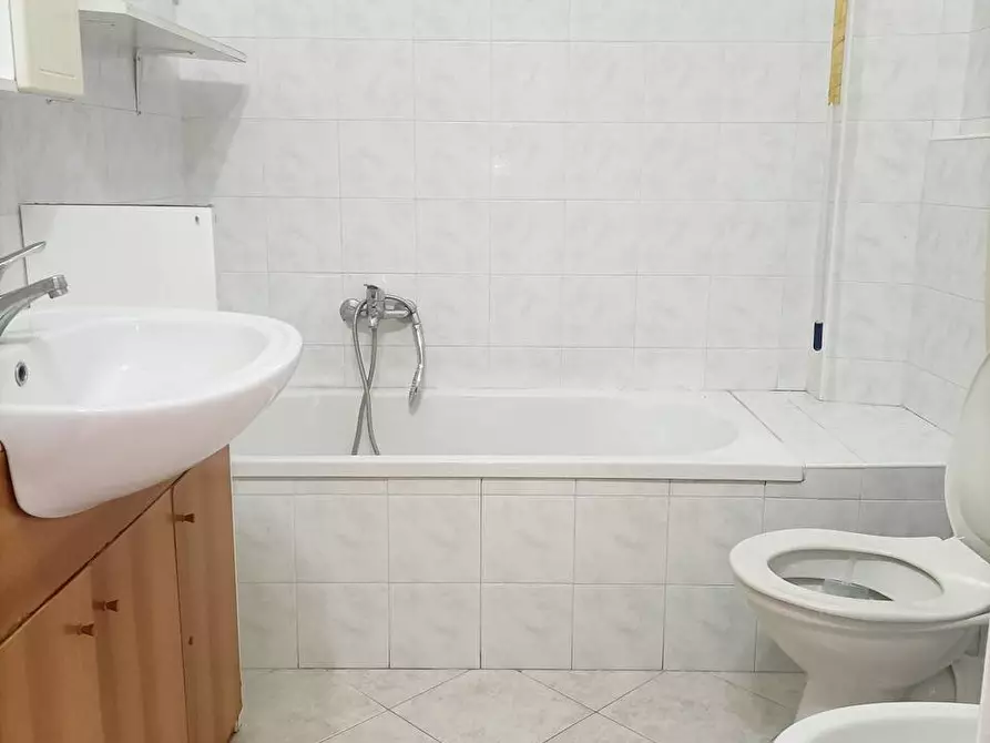 Immagine 7 di Appartamento in vendita  in Via Sempione 68 a Pero