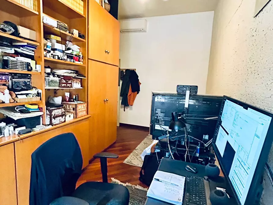 Immagine 10 di Appartamento in vendita  in Via Giulio Carcano 21 a Milano