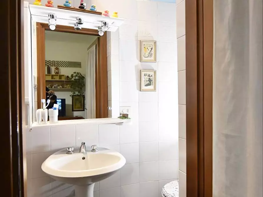 Immagine 9 di Appartamento in vendita  in Via Ludovico Montegani 6 a Milano