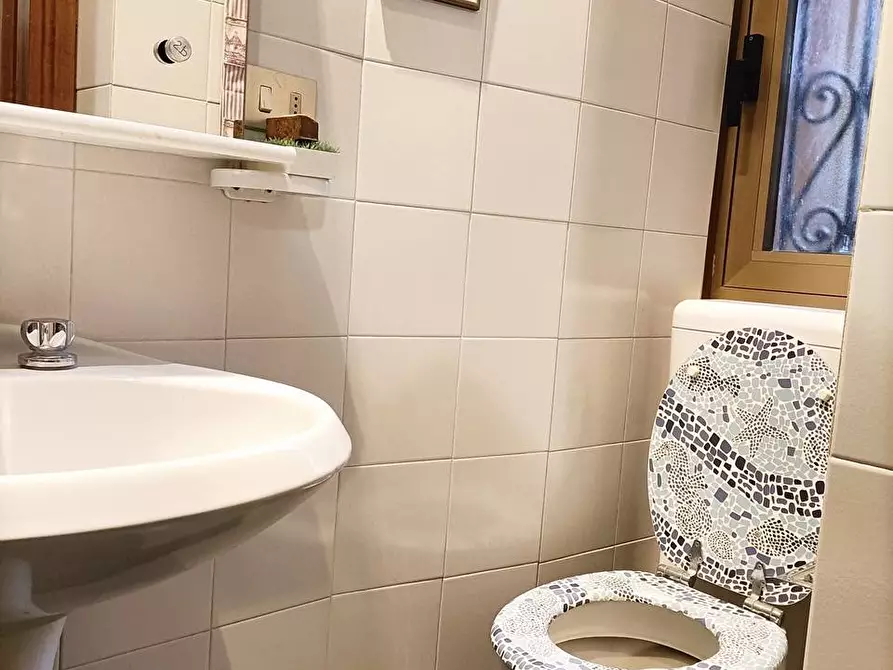 Immagine 15 di Appartamento in vendita  in Via Ludovico Montegani 6 a Milano