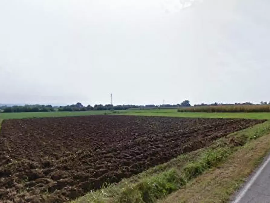 Immagine 1 di Terreno residenziale in vendita  a Campolongo Tapogliano