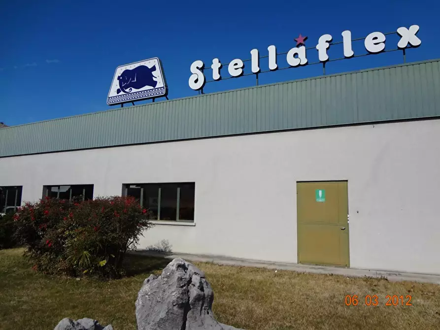 Immagine 3 di Locale commerciale in affitto  in via ponte roitero a Spilimbergo