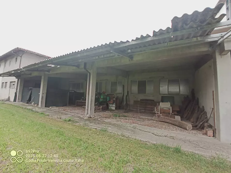 Immagine 10 di Capannone industriale in vendita  in via cividina 90 a Udine