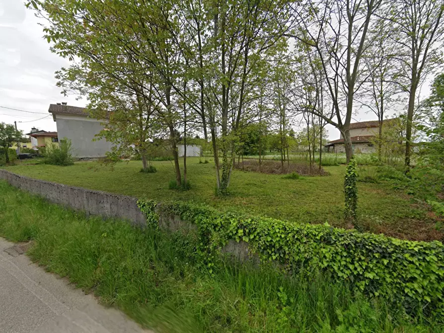 Immagine 2 di Terreno residenziale in vendita  in via ronchis a Remanzacco