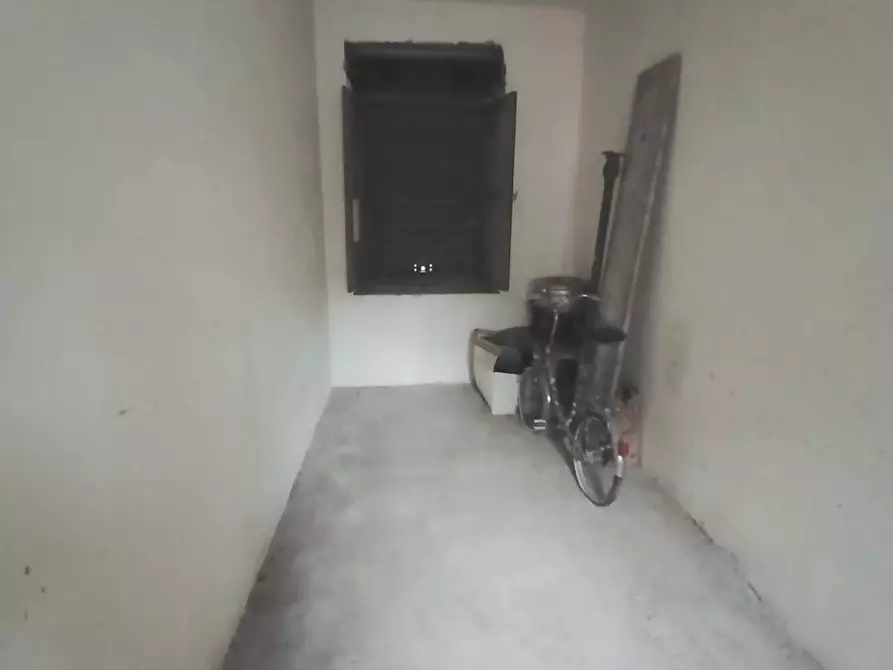 Immagine 3 di Magazzino   in via principale a Campolongo Tapogliano