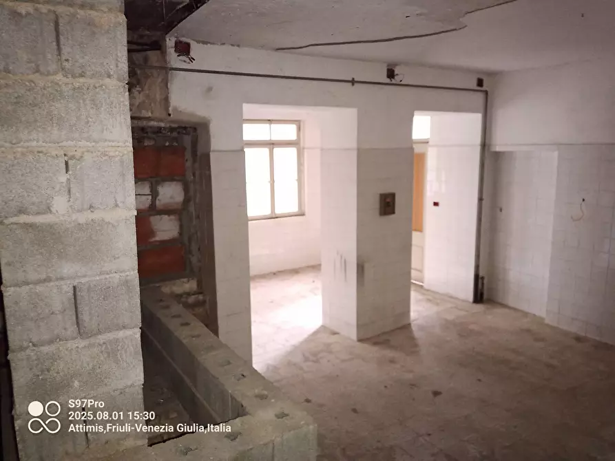 Immagine 6 di Magazzino   in via principale a Campolongo Tapogliano