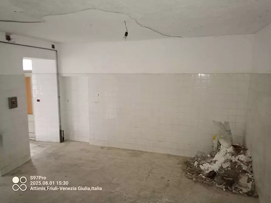 Immagine 7 di Magazzino   in via principale a Campolongo Tapogliano