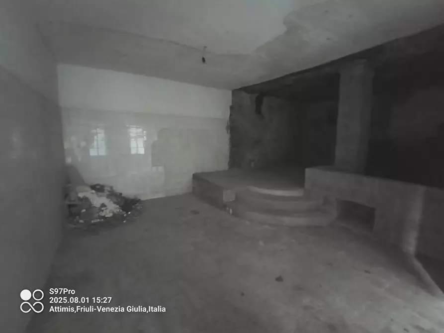 Immagine 9 di Magazzino   in via principale a Campolongo Tapogliano