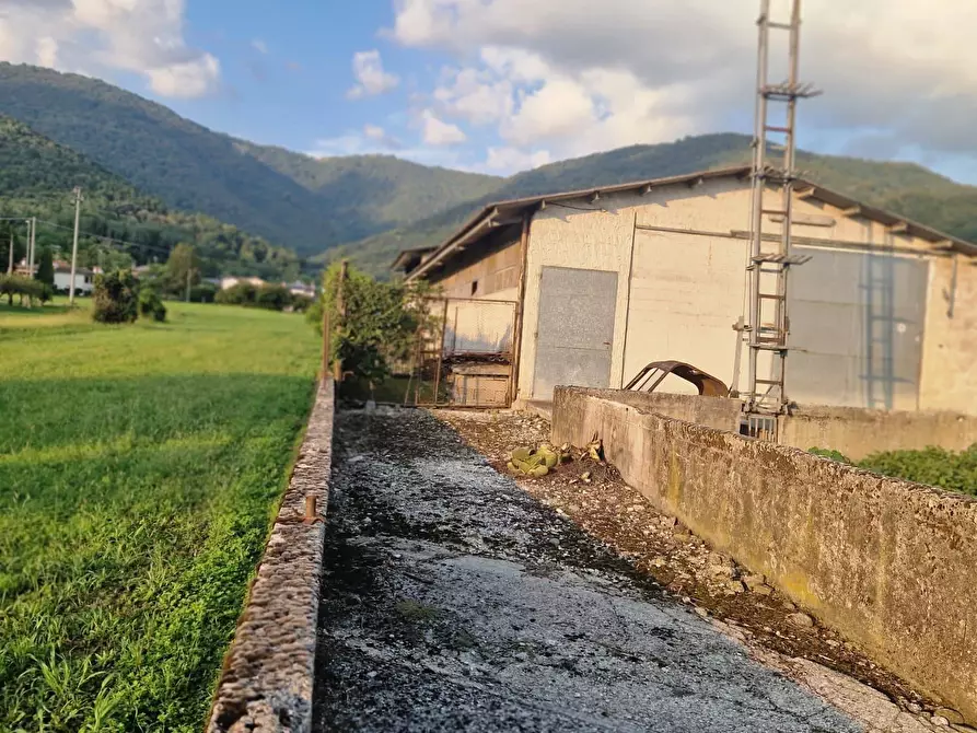 Immagine 12 di Capannone industriale in vendita  in via campagnola 18 a Campolongo Tapogliano